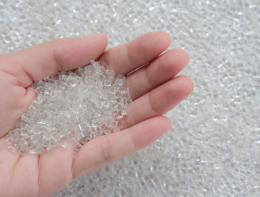 The ECON PET-Edition provides a highly energy-efficient solution for the granulation of rPET/PET, making a valuable contribution to the circular economy. In the world of PET recycling, the kW/t value of recycled material significantly impacts the profitability of production lines.